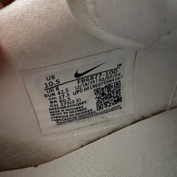 Mens Nike All White Cortez Leather Sneakers - Picture 8 of 8